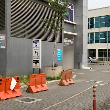 D Gateway Perdana Hotel Bangi Bagian luar foto