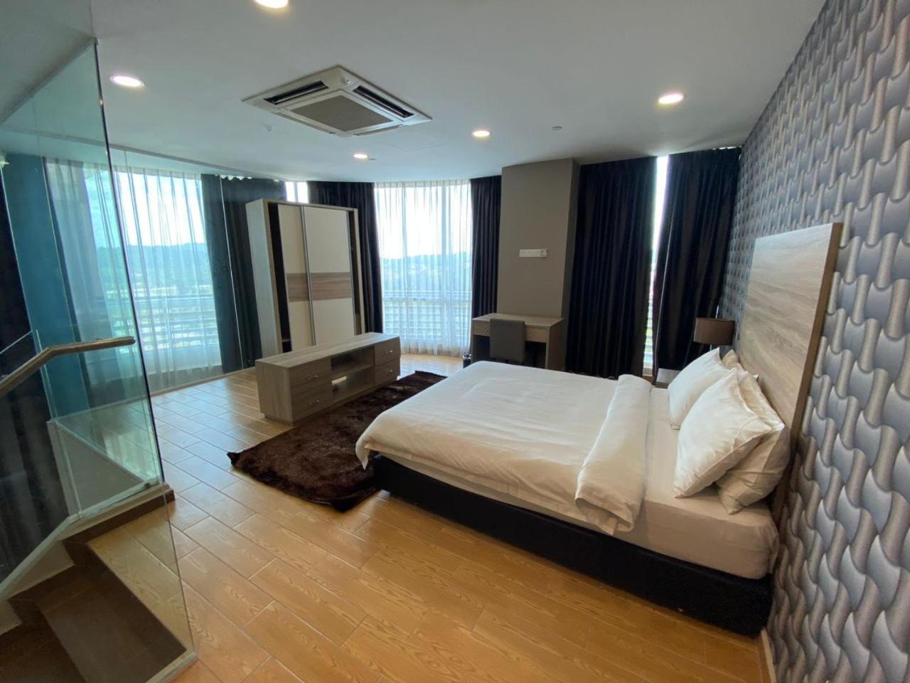 D Gateway Perdana Hotel Bangi Bagian luar foto